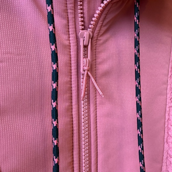 Under Armour Legacy Sherpa Full-Zip Jacket in Deco Rose, size Medium - Picture 5 of 8